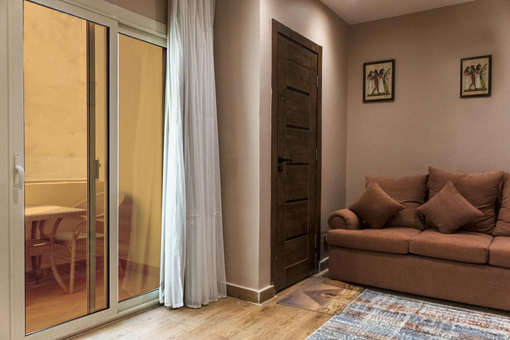 Mirage Pyramids View Hotel Nazlet el-Sîsi Zewnętrze zdjęcie